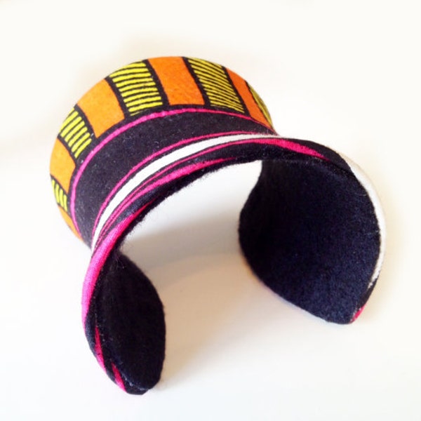 RESERVED: African cuff bangle, curvy cuff bangle, cuff bracelet, Chunky bracelet, Statement jewelry, pink wax print, pink tribal bracelet