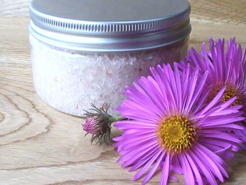 Lavender Bath Salts - Pink Himalayan Salt with Lavender Essential Oil, Natural Vegan Bath Salts, Spa Salt Bath, 250g / 8.8oz image 2