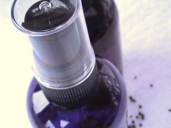 Lavender Vanilla Body Oil Spray, Light Body Oil with Vegan Moisturising Oils, All Natural Scented Body Oil 100ml / 3.5floz