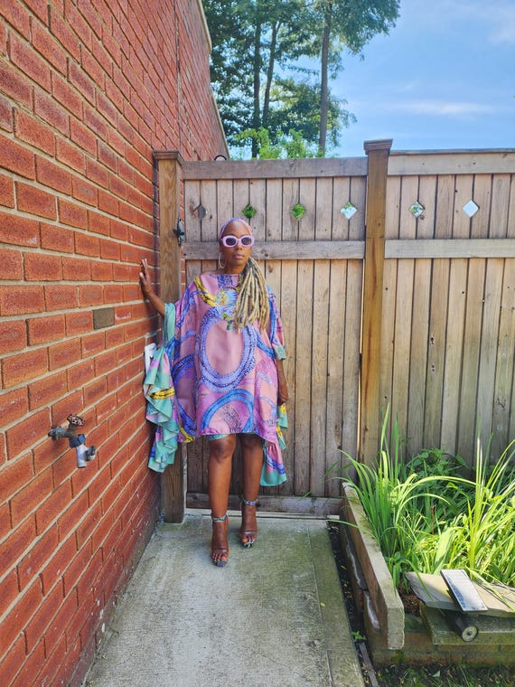 LiiLiiGiirl Kaftan Tunic Dress with Shorts and Scarf,  Soft pink lavender  and green Mini Kaftan Tunic dress with Sequin Afro-girl face