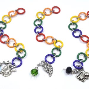 Multicoloured row counter/stitch marker - counts to 109.