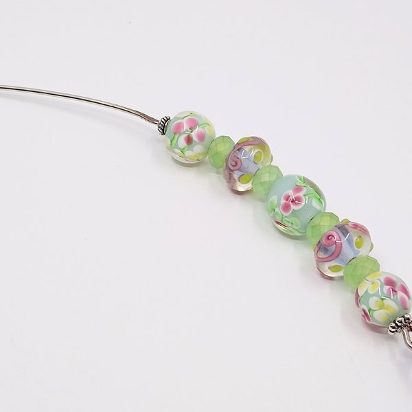 Green/pink flowers lampwork beaded spinning wheel orifice hook/threader