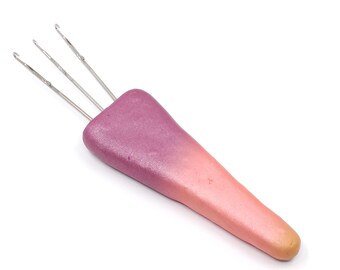 1 (M) gradient Cord-i-Flix, i-cord making tool, in pink/purple/gold polymer clay with 3 medium hooks, for yarn weights DK to Aran.
