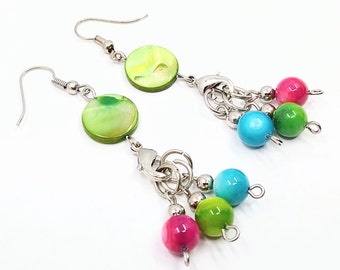 Green shell earrings with 6 removable multicoloured round shell bead knitting stitch markers