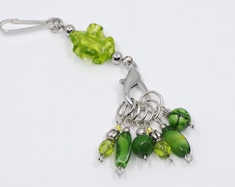 Green Foil ruffle bead stitch marker holder with 6 removable green/silver knitting stitch markers