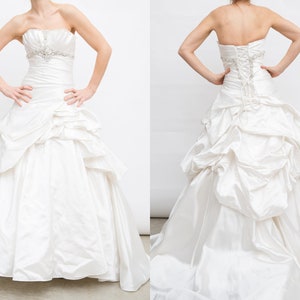 robe de mariée perlée vintage avec train / robe de bal nuptiale ivoire avec Corset Top / Petite à moyenne taille robe de mariée