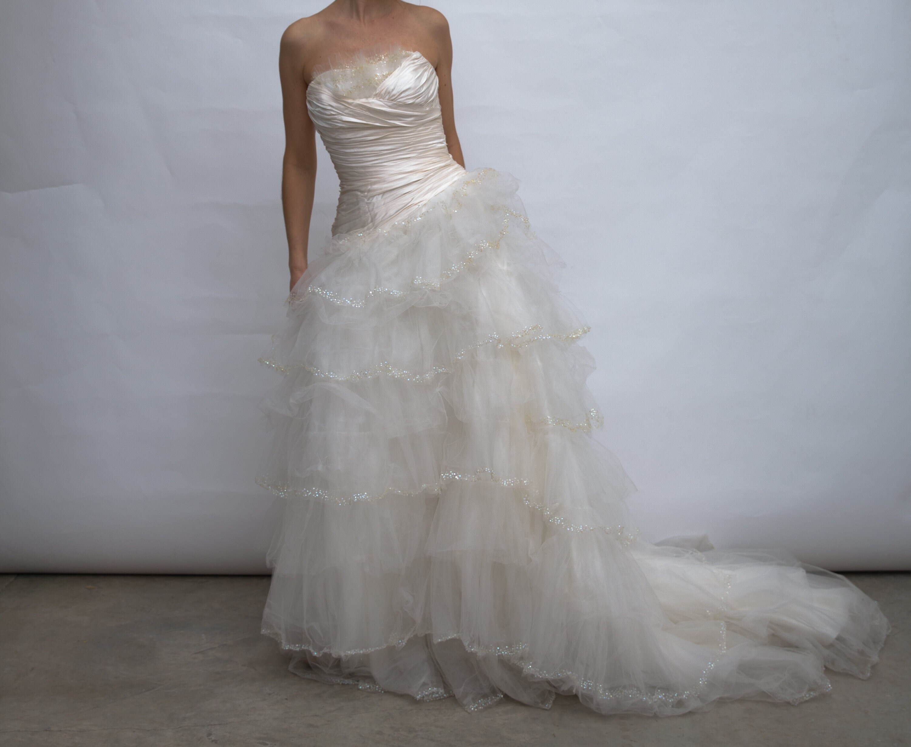 Best Ball Gown Designer Pemerintah Kota Ambon