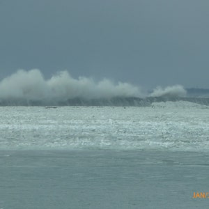 5x4 Photo Magnet - Storm on Lake Erie (2) Photos are printed per order