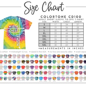 Peut inclure: Tableau des tailles pour t-shirts tie-dye &agrave; manches courtes pour adultes, des tailles S &agrave; 5XL. Le tableau indique les mesures de largeur, de poitrine et de longueur en pouces. L'image montre &eacute;galement un t-shirt tie-dye avec les mesures indiqu&eacute;es.