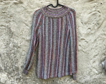 1970s Vintage Fitted Stripe V-Neck Sweater FREE SHIP