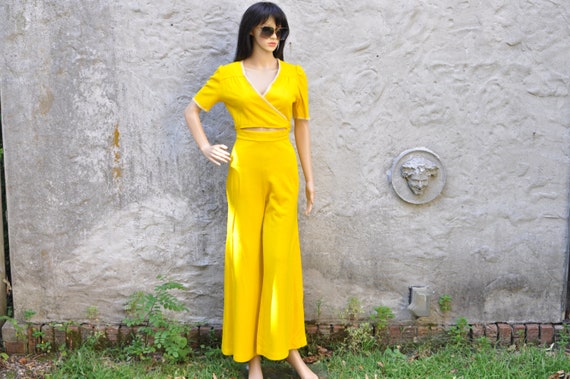 60s 70s Yellow Pant Suit XS