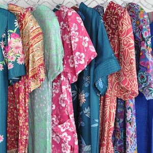 MYSTERY Muumuu | Caftan Print Surprise Dress | Second Hand Kaftan Dress | Women&#39;s Hawaiian Indian Tent Style Dress | Floral Artist Smock