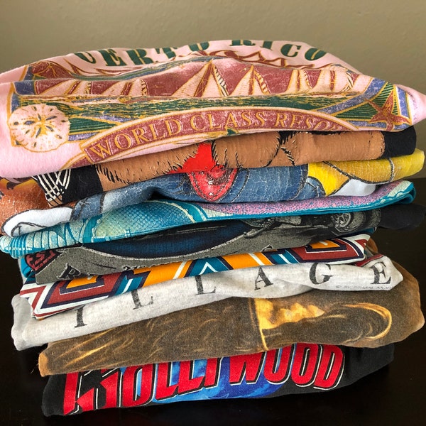 Mystery VINTAGE T-Shirt | Graphic Tee Vintage Thrift Box | 80s 90s Y2K Unisex Animal Travel Quirky True Vintage T-shirt | 90s Tee Bundle