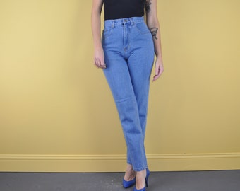 80s High Rise Skinny Jeans - 28 SMALL to XS | Light Blue High Waisted Vintage Skinny Jeans | Pin Up Style Skinny Jeans