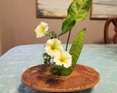 Imprinted Leaf Flat Ikebana Flower Pin Vase