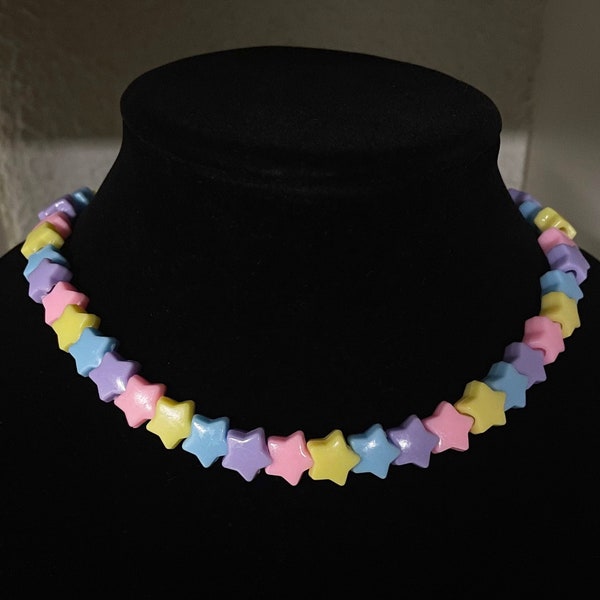 Collier Kawaii Pastel Arc-En-Ciel Perlé Étoile