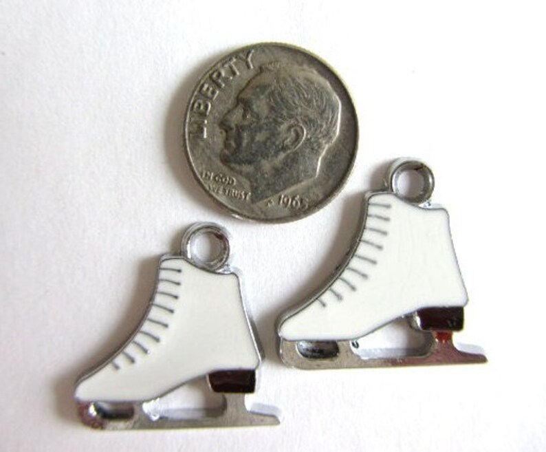 5 Pieces Enamel White ICE SKATE Charm Pendants small Etsy