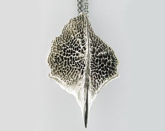 Maris- sterling silver fishbone necklace