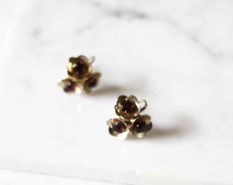 1960s gold flower earrings // 1960s Coro earrings // vintage earrings