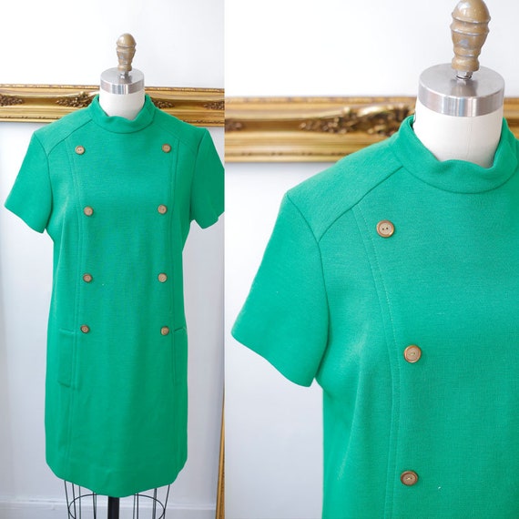 1960s green shift dress // Green MOD mini dress // vintage green dress
