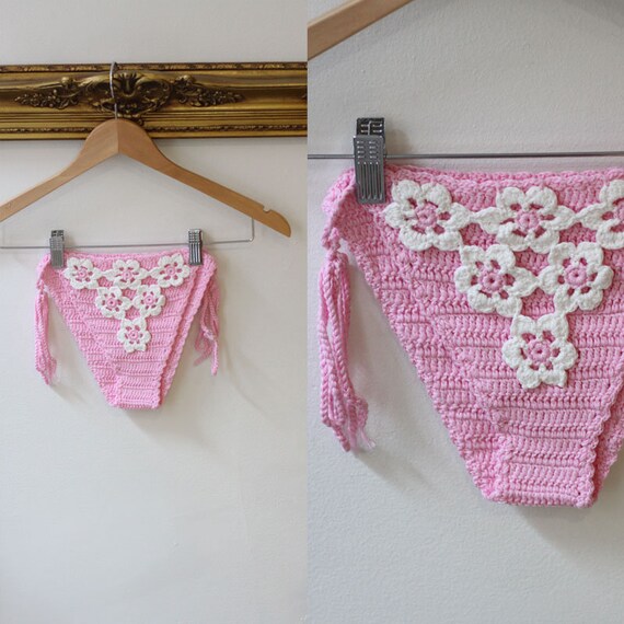 1970s Pink Crochet Bathing Suit Bottom // Vintage