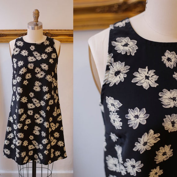 1990s daisy dress // 1990s floral rayon dress // vintage dress
