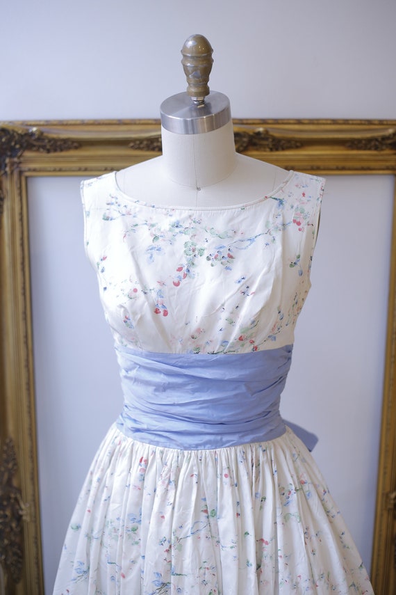 1950s white floral dress // 1950s tea party dress //… Gem