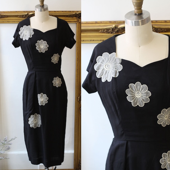 1960s large floral wiggle dress // little black dr