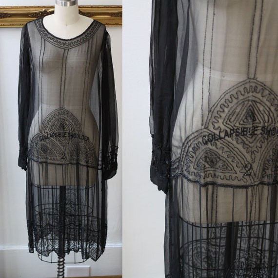 1920s black silk beaded dress // 1920s flapper dre
