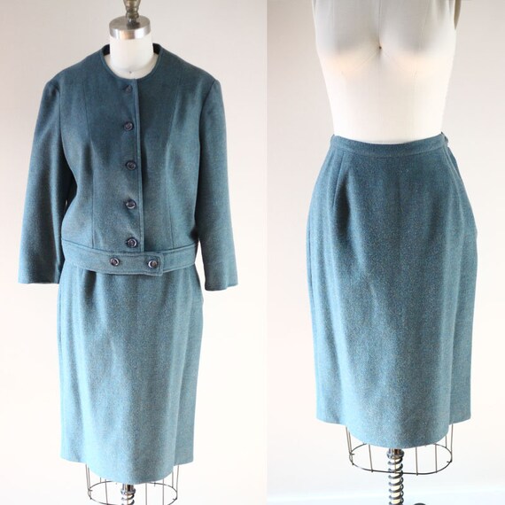 1960s Seafoam skirt suit // 1960s vintage suit //