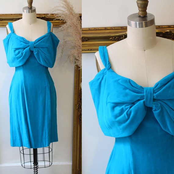 1980s teal velvet dress // velvet mini dress // vintage mini dress