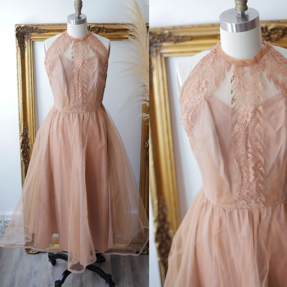 1950s crinoline prom dress // 1950s cupcake prom d