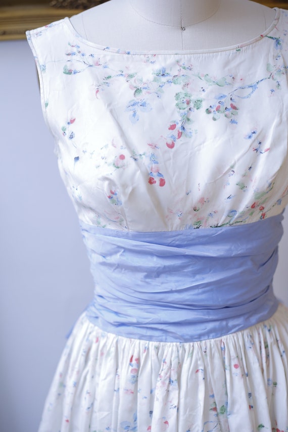 1950s white floral dress // 1950s tea party dress //… Gem