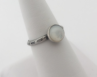 Mother of Pearl & Sterling Silver Stacking Ring/ MOP / Unique One of a Kind / Gift for Girlfriend / Everyday Jewelry / Handmade Ring