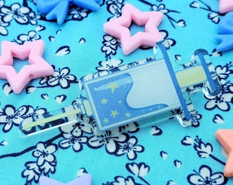 Menhera Pin, Pastel Goth Pin, Kawaii Blue Syringe Acrylic Pin, 3" Pin, Medicine Accessory, Cute Accessory, Creepy Cute, Kawaii Fashion