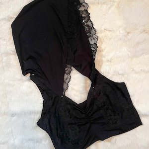 New Black Hooded Festival Croptop