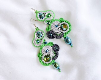 Orecchini Soutache verdi, orecchini fatti a mano, orecchini penzoloni, eleganti gioielli in cristallo, orecchini di perline, regalo migliore amico, idea regalo di compleanno