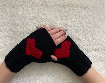 Valentines Day Gift For Her, Black Knit Heart Gloves, Valentines Day Heart Gloves, Driving Fingerless Black Gloves, Wool Black Heart Mitten