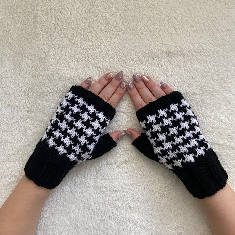 Black Houndstooth Gloves, Black and white gloves, Fingerless Gloves Driving Hand Wear, Women Warm Gloves, Classic Houndstooth, Winter Cuff image 5