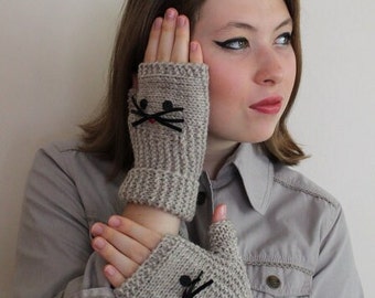 Valentines Gifts For Her, Beige Cat Gloves, Knit Winter Gloves, Driving Gloves Women, Knit Cat Accessories, Wrist Warmers, Warm Cozy Mittens