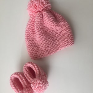 Newborn Booties, Baby Hospital Hat, Pompom Baby Shoes, Baby Ankle Booties, Newborn Girl Hat, Newborn Pompom Shoes, Hospital Outfit image 5