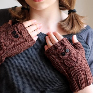 Valentines Gift For Her, Chestnut Owl Brown Fingerless Mitten, Texting Glove, Wool Owl Lovers Gift, Knit Winter Mitten, Driving Mitten Women