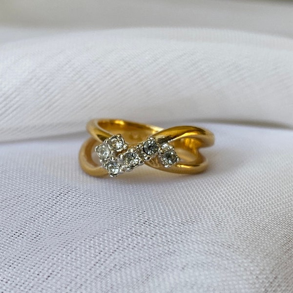 Lustrous Vintage 18KT Gold Plated Vargas CZ Crossover Ring Size 5