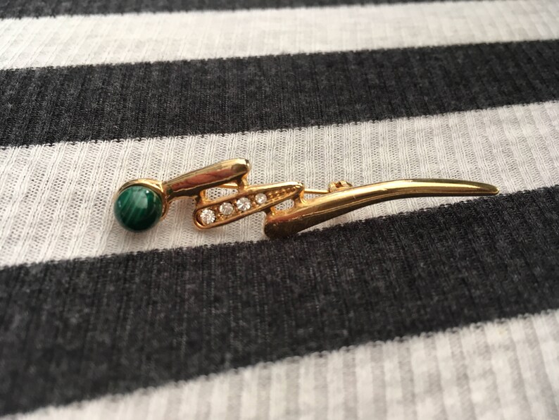 Sleek Vintage Gold Tone Abstract Lightning Bold Pizzazz Malachite and Cubic Zirconia Brooch Pin image 9