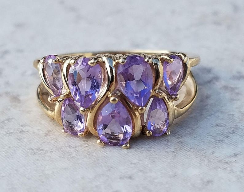 Vintage Solid 10K Yellow Gold Amethyst Signed Town and Country Ring Size 7.75