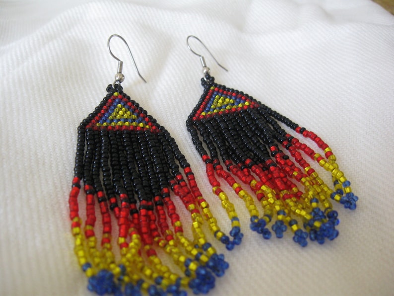 Vintage 1980/'s Hand Made Native American Beaded Long Chandelier Earrings for Pierced Ears