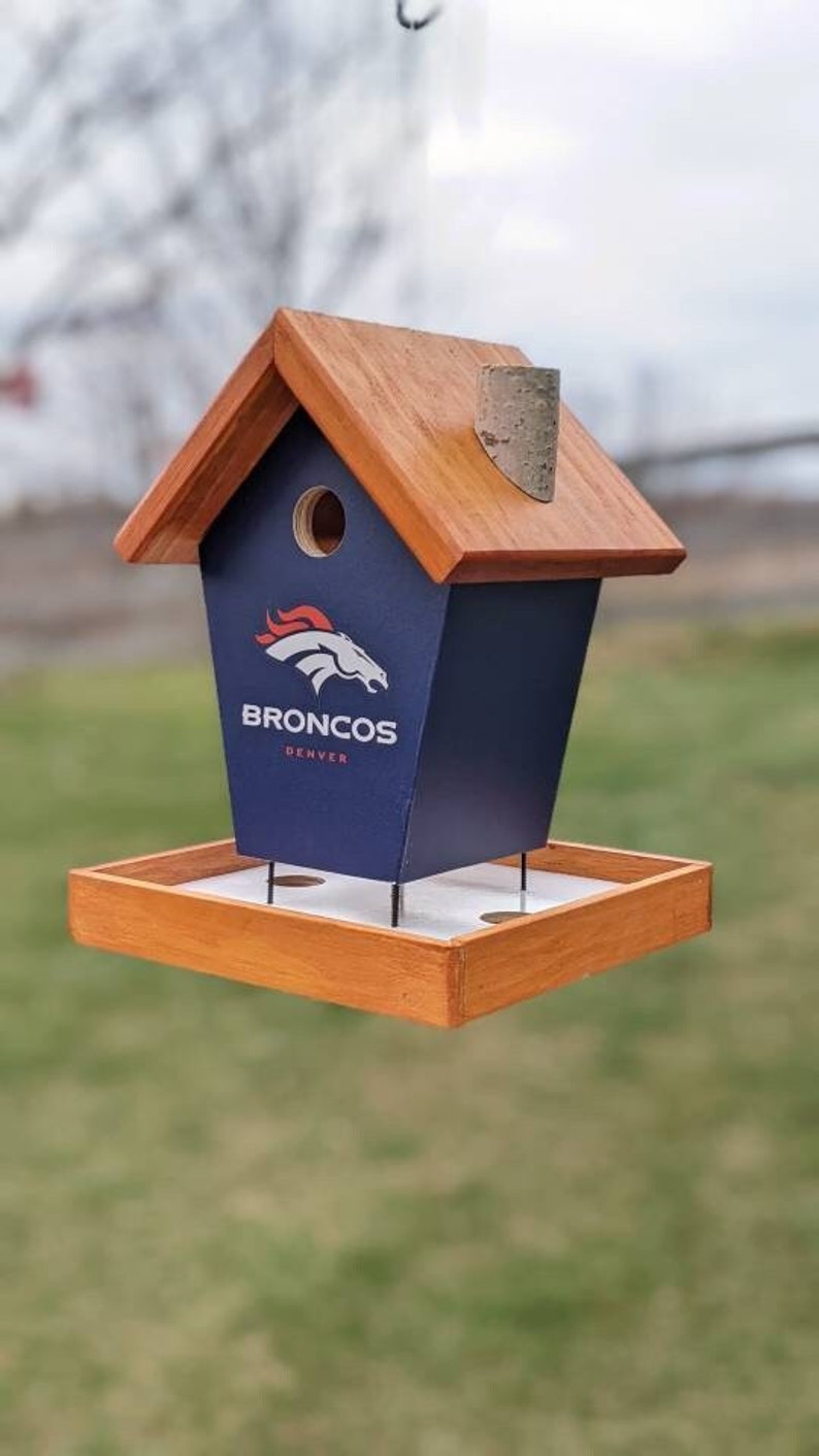 Denver Broncos image 1