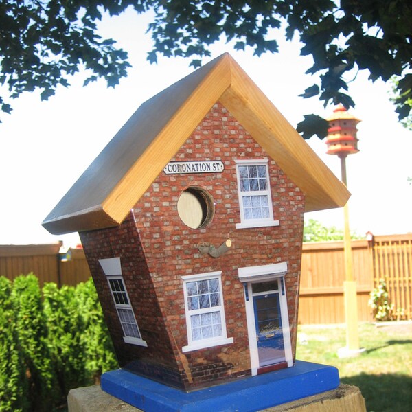 Coronation Street Birdhouse