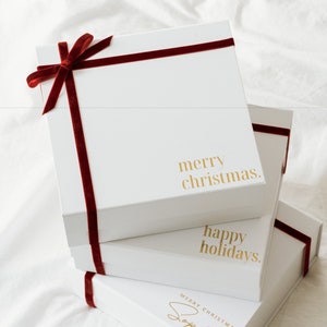 Caja de regalo navideña personalizada: Impresión en lámina dorada, cinta de terciopelo rojo