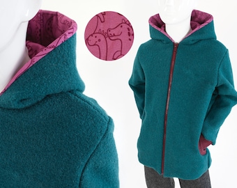 Kinder-Wolljacke petrol mit rosa Dinos, aus Öko-Wollwalk, wächst lange mit